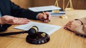 بهترین وکیل طلاق در ولنجک