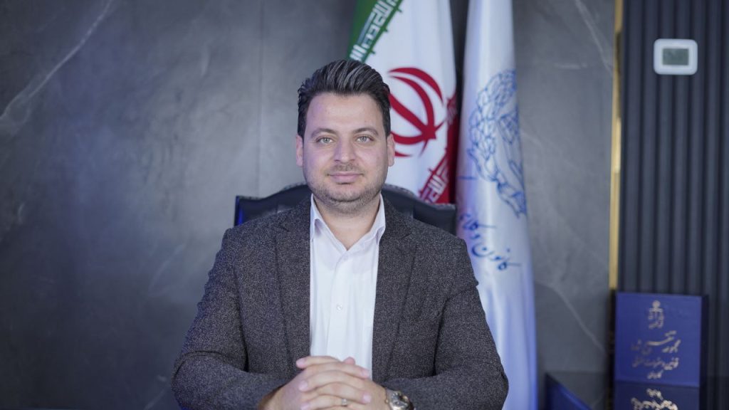 وکیل در نیاوران